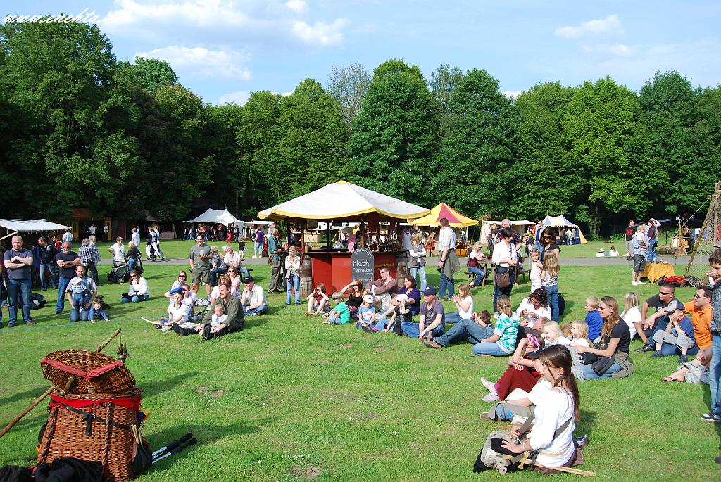 Mittelaltermarkt Dortmund-Hohensyburg vom 29.05.2010-050.jpg